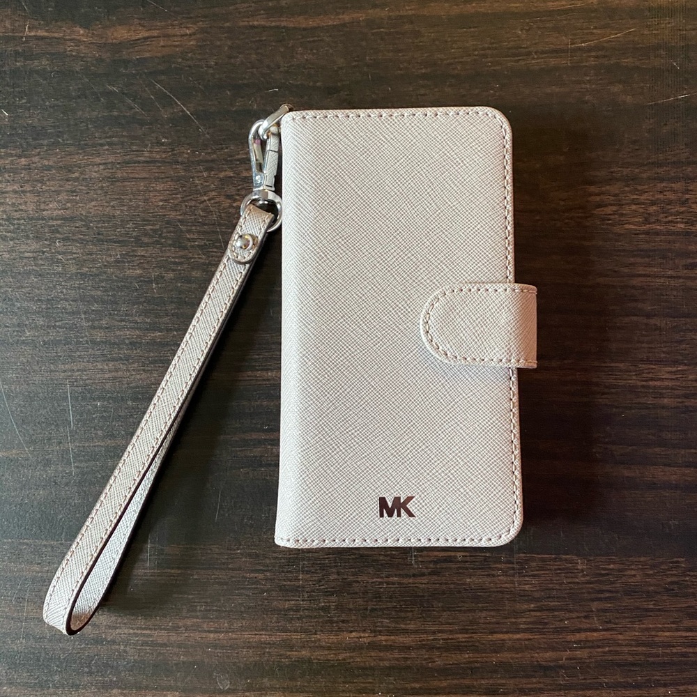 Michhael Kors iPone 8 Wallet Case